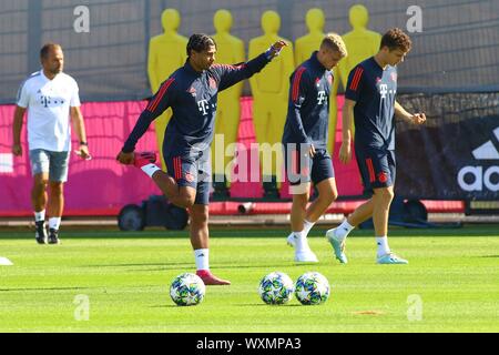 München, Deutschland. 17 Sep, 2019. München, Deutschland, 17. September 2019: 1. BL-19/20 - FC Bayern München Ausbildung 17.09.2019 Serge Gnabry (FC Bayern München) | Verwendung der weltweiten Kredit: dpa/Alamy leben Nachrichten Stockfoto