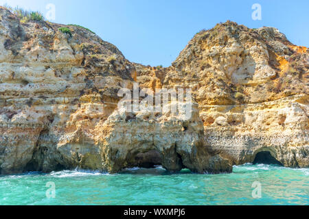 Felsformation in der Form eines Elefanten an der Küste von Lagos an der Algarve Stockfoto