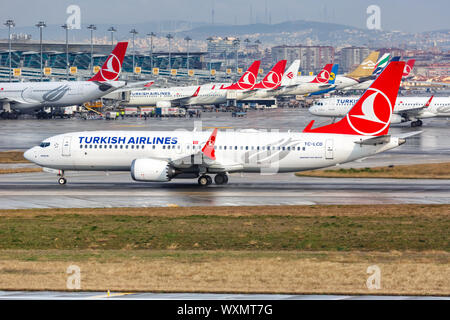 Istanbul, Türkei - 15 Februar 2019: Turkish Airlines Boeing 737 MAX. 8 Flugzeug am Flughafen Istanbul Atatürk (IST) in der Türkei. Stockfoto