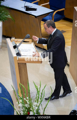 Bonn, Deutschland. 16 Sep, 2019. Armin Laschet bei der Verleihung des Staatspreis des Landes Nordrhein-Westfalen im Jahr 2019 an Klaus Topfer im Wccb. Bonn, 16.09.2019 | Verwendung der weltweiten Kredit: dpa/Alamy leben Nachrichten Stockfoto