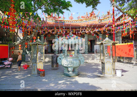 QUANZHOU, CHINA - 15 JUN 2019 - Blick auf den Tempel der Göttin Mazu der Seeleute in Xunpu Dorf, Quanzhou, Fujian, China gewidmet. Stockfoto