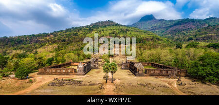 Wat Phou ist ein Relikt aus der Khmer Tempelanlage im Süden von Laos. Wat Phou liegt am Fuße des Berges Phou Kao, der Provinz Champasak, in der Nähe des Mekong gelegen. Stockfoto