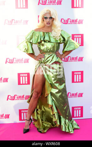 Kristall an der RuPaul Beschleunigungsrennen Premiere, Bloomsbury, London. Stockfoto