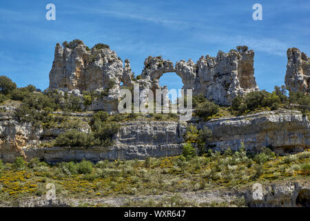 Felsformationen in Orbaneja del Castillo, als der Kuss der Kamele bezeichnet, bilden die Karte von Afrika, Naturpark des Oberen Ebro, Kastilien-león. Spanien Stockfoto