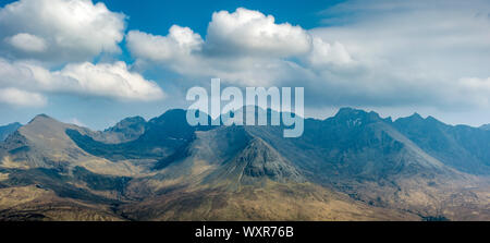 Die cuillin Bergen über Glen Spröde, vom Gipfel eines Cruachan, Minginish, Isle of Skye, Schottland, Großbritannien Stockfoto