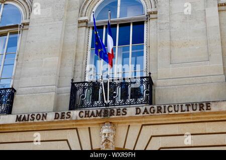 Maison des Chambres D'Agriculture, Avenue George V, Paris, Frankreich. Stockfoto