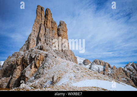 Schönen Sommer Blick auf die Spitze des Vajolet Towers in die Dolomiten, Catinaccio Rosengarten, Italien Stockfoto