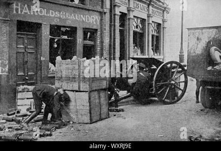 Die Irische steigend, 1916. Der Osteraufstand auch als Ostern Rebellion bekannt, einen bewaffneten Aufstand in Irland war während der Osterwoche, April 1916. Die steigende wurde durch irische Republikaner startete die britische Herrschaft in Irland zu beenden und eine unabhängige Republik Irland etablieren. Stockfoto