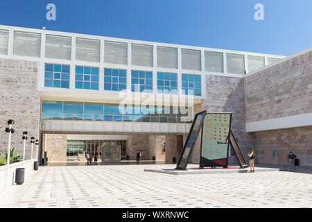 Centro Cultural de Belem Belem (Kulturzentrum) Gebäude, einschließlich Berardo Sammlung Museum (Museu Berardo Colecao) in Belem, Lissabon, Portugal. Stockfoto