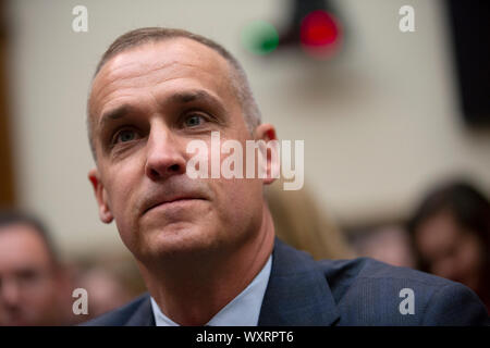 Ehemalige Campaign Manager der Vereinigten Staaten Präsident Donald Trump 2016 Kampagne Corey Lewandowski bezeugt vor den Vereinigten Staaten Haus der Ausschuss der Ständigen Vertreter auf die Justiz auf dem Capitol Hill in Washington, DC, USA am 17. September 2019. Credit: Stefani Reynolds/CNP/MediaPunch Stockfoto