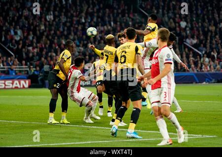 Amsterdam, Niederlande. 17. September 2019. 17-09-2019 FUSSBALL: CHAMPIONS LEAGUE: AJAX-LILLE: Amsterdam Nicolas Tagliafico (Ajax) Ergebnisse 3-0 für Ajax während der UEFA Champions League 2019-20 Gruppe H Spiel zwischen Ajax-Lille am 17. September 2019 in Amsterdam, Niederlande. Credit: Sander Chamid/SCS/LBA/Alamy leben Nachrichten Stockfoto