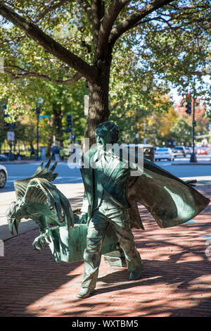 Bronzestatue von Autor Edgar Allan Poe, ein Wahrzeichen in Boston, Massachusetts, USA Stockfoto