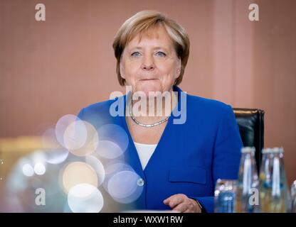 Berlin, Deutschland. 18 Sep, 2019. Bundeskanzlerin Angela Merkel (CDU) nimmt an der Sitzung des Bundeskabinetts im Bundeskanzleramt. Credit: Kay Nietfeld/dpa/Alamy leben Nachrichten Stockfoto