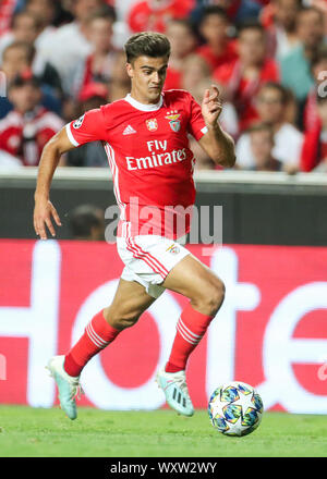 Lissabon, Portugal. 17 Sep, 2019. Fussball: Champions League, Benfica Lissabon - RB Leipzig, Gruppenphase, Gruppe G, 1.Spieltag im Estadio da Luz. Player Jota von Benfica auf dem Ball. Kredite: Jan Woitas/dpa-Zentralbild/dpa/Alamy leben Nachrichten Stockfoto