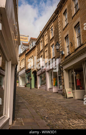 Geschäfte und Gebäude auf Catherine Hill in Frome Stadtzentrum in Somerset, Großbritannien Stockfoto