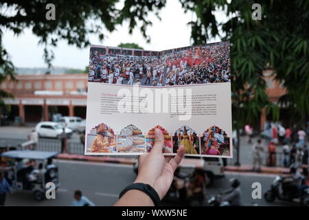 Teej Festival in Jaipur die Ankunft der Monsunzeit zu feiern. Stockfoto