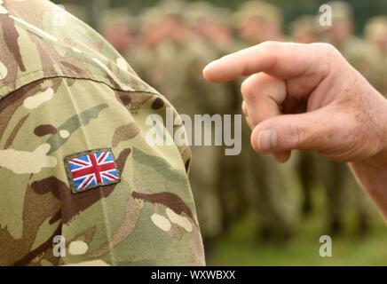 Britische Flagge auf Soldaten arm. UK Uniform. Vereinigtes Königreich Truppen Stockfoto