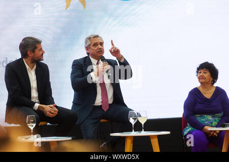 Alberto Fernández y Matías Lammens presentaron' Buenos Aires Ciudad del Conocimiento' Stockfoto