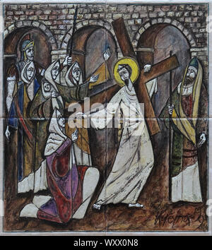 8 Stationen des Kreuzes, Jesus begegnet den Frauen von Jerusalem, die Kirche des hl. Matthäus in Dugave, Zagreb, Kroatien Stockfoto
