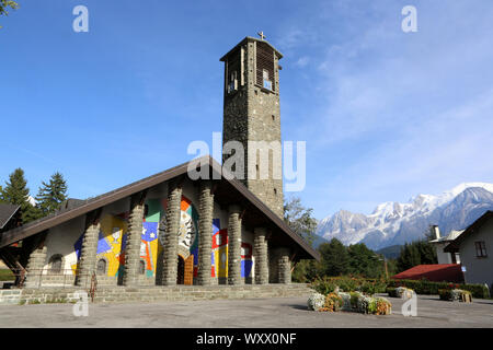 Eglise Notre-Dame de Toute Grâce. Plateau d'Assy. Passy. Frankreich. /Maria voll der Gnade des Plateau d'Assy. Passy. Frankreich. Stockfoto