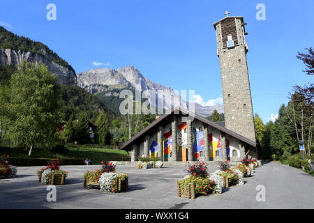 Eglise Notre-Dame de Toute Grâce. Plateau d'Assy. Passy. Frankreich. /Maria voll der Gnade des Plateau d'Assy. Passy. Frankreich. Stockfoto