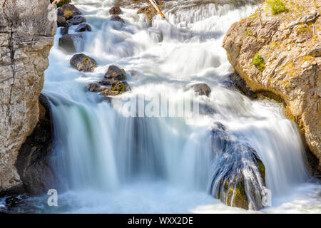 Firehole fällt auf firehole River im Yellowstone National Park, Wyoming, USA. Stockfoto