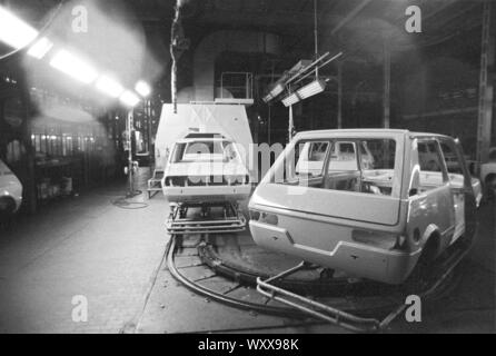 Mailand (Italien), 1975, Montagelinien stoppte in der innocenti Leyland Auto werkseitig bei Lambrate, durch Arbeitnehmer für Protest gegen Entlassungen besetzten Stockfoto