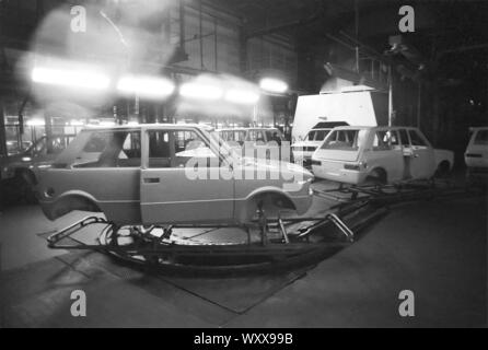 Mailand (Italien), 1975, Montagelinien stoppte in der innocenti Leyland Auto werkseitig bei Lambrate, durch Arbeitnehmer für Protest gegen Entlassungen besetzten Stockfoto