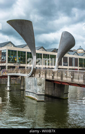 Der Pero Brücke über die St. Augustine's erreichen den Hafen von Bristol Bristol Avon England UK GB EU Europa Stockfoto