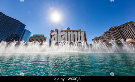 Der Springbrunnen im Bellagio auf eine Show für die Touristen. Stockfoto