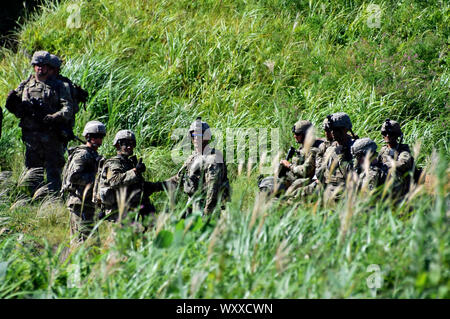 Yamoto, Japan. 17 Sep, 2019. Us-Soldaten nehmen Teil an der gemeinsamen militärischen Übung "Orient Shield 2019 'Oyanohara Training Area in Kumamoto, Japan am 17. September 2019. Credit: Geisler-Fotopress GmbH/Alamy leben Nachrichten Stockfoto