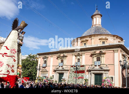 Valencia Plaza de La Virgen Valencia Las Fallas Spanien Stockfoto