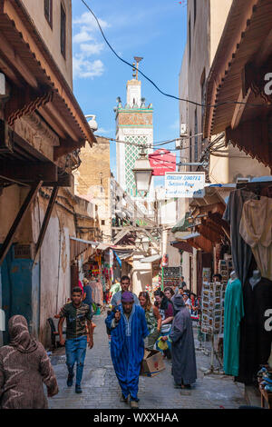 Die engen Gassen in der Medina Fes Marokko Stockfoto