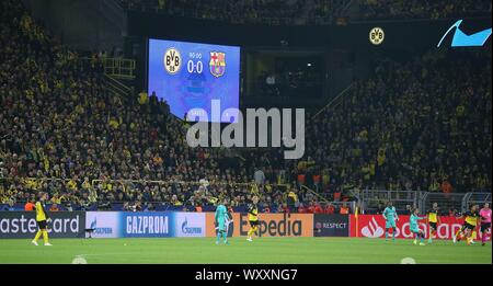 Dortmund, Deutschland. 17 Sep, 2019. firo: 17.09.2019 Fußball, 2019/2020 Champions League BVB Borussia Dortmund - FC Barcelona 0:0 Anzeiger, Endergebnis | Verwendung der weltweiten Kredit: dpa/Alamy leben Nachrichten Stockfoto