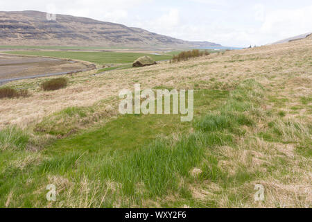 BUOARDALUR, ISLAND - Ancient House Website von Eiriksstadir, Viking Langhaus, an Eric der Rote Homestead. Stockfoto