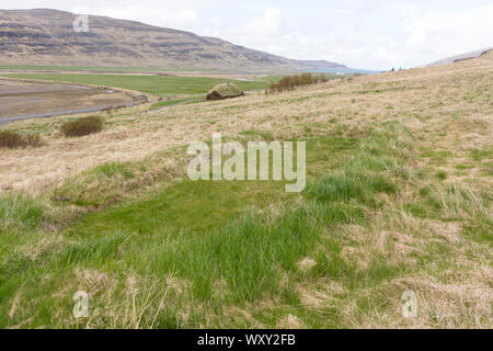 BUOARDALUR, ISLAND - Ancient House Website von Eiriksstadir, Viking Langhaus, an Eric der Rote Homestead. Stockfoto