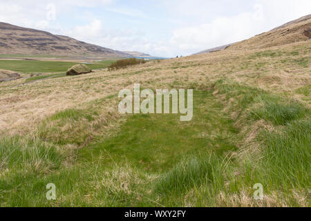 BUOARDALUR, ISLAND - Ancient House Website von Eiriksstadir, Viking Langhaus, an Eric der Rote Homestead. Stockfoto