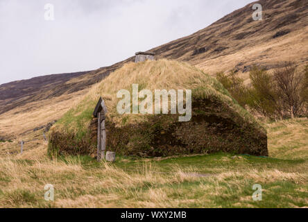 BUOARDALUR, ISLAND - Eiriksstadir, Viking Langhaus, die Erholung von Eric dem Roten 10. Jahrhundert Homestead. Stockfoto