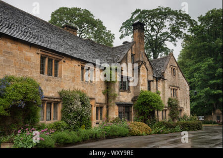 Stanton ist ein Dorf in den Cotswolds Bezirk von Gloucestershire und ist vollständig von Cotswold Stein gebaut, ein Honigfarbener Jura Kalkstein Stockfoto