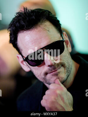 Hamburg, Deutschland. 18 Sep, 2019. Matt Dillon, US-amerikanische Schauspieler, kommt an der TUI Operettenhaus mit Sonnenbrille am Anfang des Reeperbahn Festivals. Quelle: Axel Heimken/dpa/Alamy leben Nachrichten Stockfoto