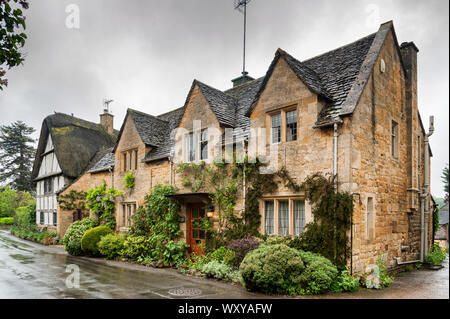 Stanton ist ein Dorf in den Cotswolds Bezirk von Gloucestershire und ist vollständig von Cotswold Stein gebaut, ein Honigfarbener Jura Kalkstein Stockfoto