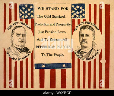 Plakat für William McKinley und Theodore Roosevelt, Kopf und Schultern Porträts auf Usa Fahnen, Lithographie, 1900 Stockfoto