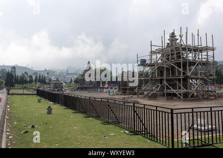 Dieng Plateau, Indonesien - August 06, 2017: antike Tempel an Dieng Plateau, Indonesien Stockfoto