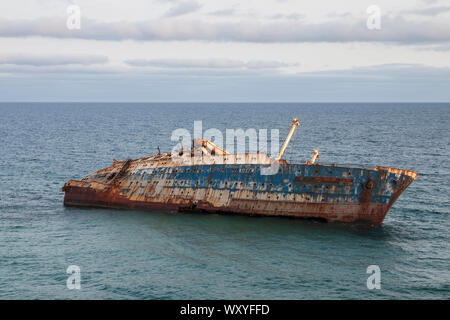 Schiffbruch. Das Wrack der SS American Star, Playa de Garcey, Fuerteventura, Kanarische Inseln. Bild in 2006 Stockfoto