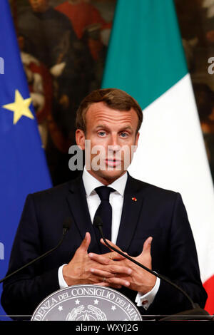 Roma, Italia. 18 Sep, 2019. Emmanuel Längestrich Rom, 18. September 2019. Palazzo Chigi. Der Präsident der Republik Frankreich Besuche der italienische Premier. Foto Samantha Zucchi Insidefoto Credit: insidefoto Srl/Alamy leben Nachrichten Stockfoto