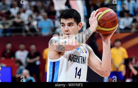 Gabriel Deck (Argentinien) gegen Spanien. FIBA Basketball Wm China 2019, Finale Stockfoto