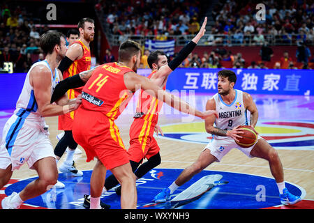 Nicolas Laprovittola (Argentinien) gegen Spanien. FIBA Basketball Wm China 2019, Finale Stockfoto