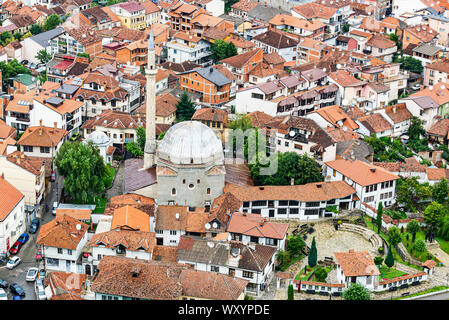 Prizren, Kosovo - Juli 29., 2019. Detail der Häuser von Zentrum Stockfoto