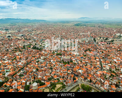 Luftaufnahme auf Ex-Hauptstadt Prizren im Kosovo Stockfoto