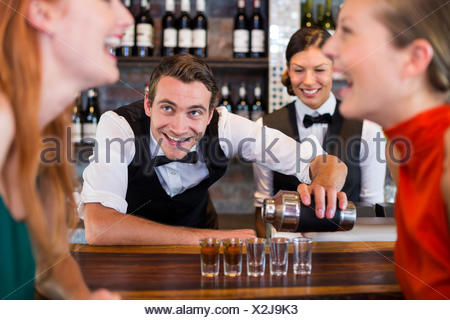 Flirten barkeeper